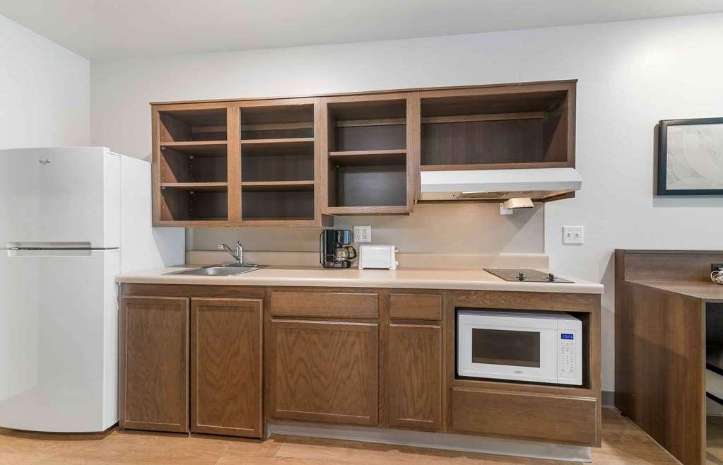 Extended Stay America Select Suites - Orlando - Airport الغرفة الصورة